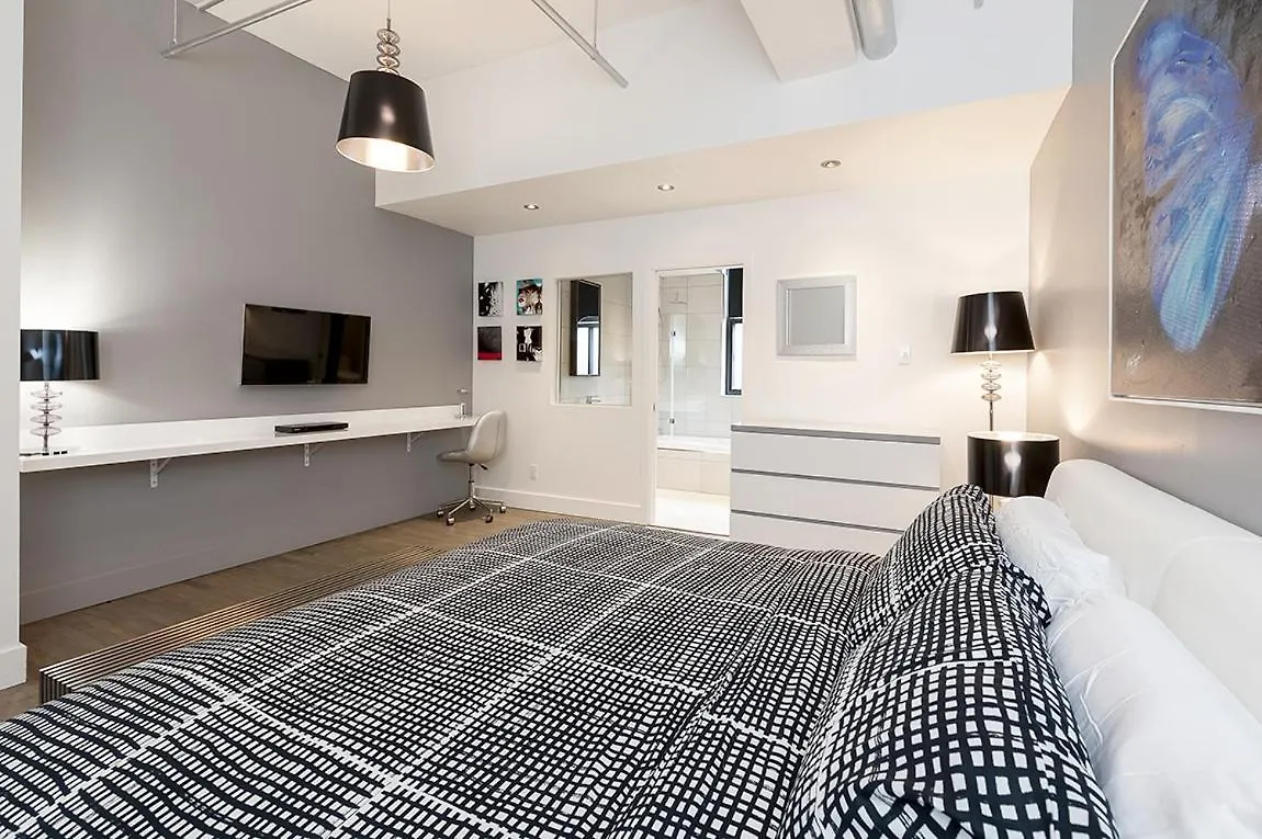 The Holland Hotel By Simplissimmo Montreal Apartment