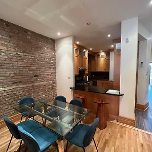 Appartement Spacious Downtown Apartment, 4br-2ba,free Wifi, Montréal