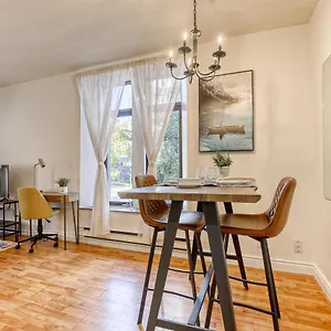 Appartement Cheerful In Plateau Mtl, Montréal