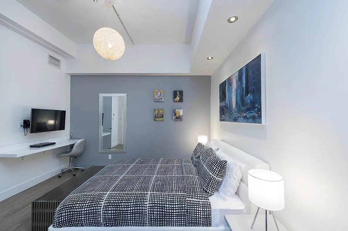 The Holland Hotel By Simplissimmo Montreal 0*,