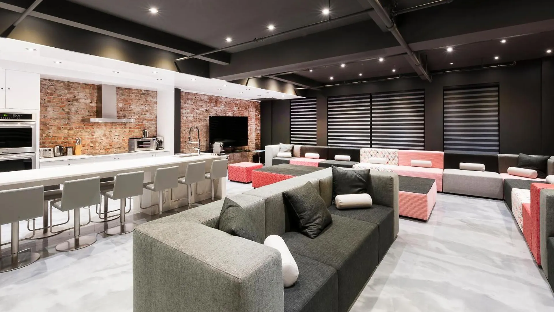 The Holland Hotel By Simplissimmo Montreal Apartment