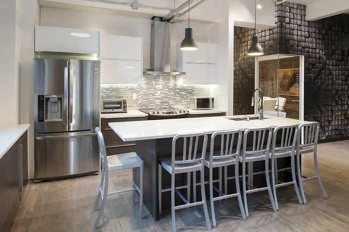 The Holland Hotel By Simplissimmo Montreal Apartment
